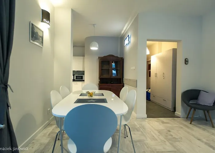 Apart-invest Wiwi 3 아파트 *